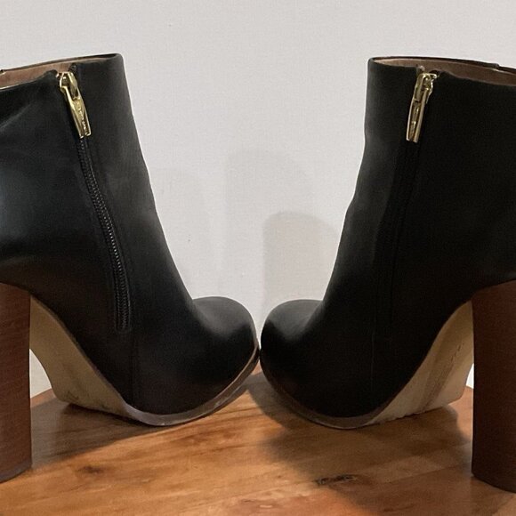 Vince Camuto Black Leather Boots Tall Heel - Picture 6 of 13